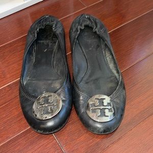 Tory Burch Flats w/ Silver metal design